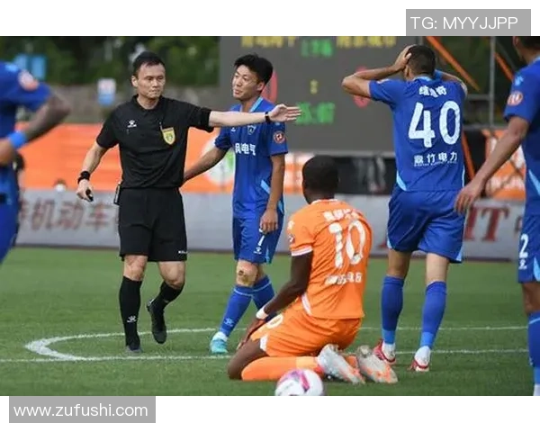 南通支云主场激战青岛海牛两队全力拼搏上演中甲精彩对决